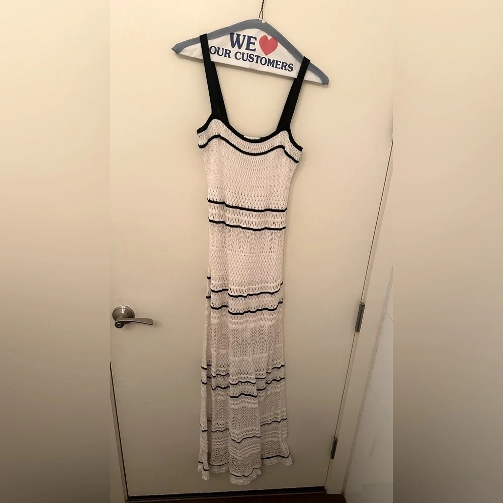 Abercrombie & Fitch Cream Maxi Dress with Black Trim